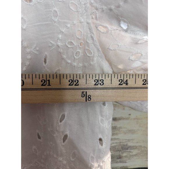 Old Navy Button Up Shirt Women L White Eyelet Long Sleeve Embroidered Polyester - Picture 6 of 8